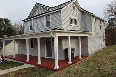 528 E Main St, Bedford, VA 24523 photo 1