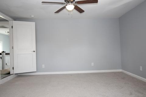 528 E Main St, Bedford, VA 24523 photo 6