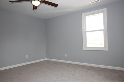 528 E Main St, Bedford, VA 24523 photo 10