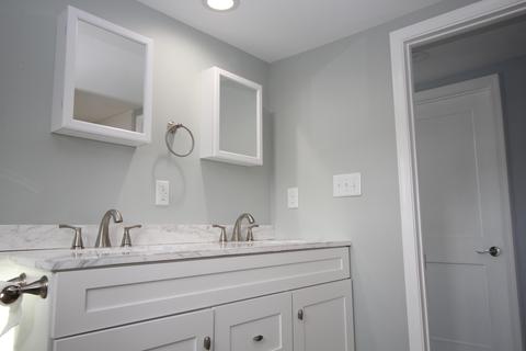 528 E Main St, Bedford, VA 24523 photo 7