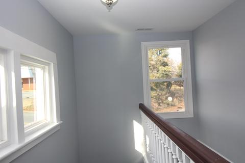 528 E Main St, Bedford, VA 24523 photo 12