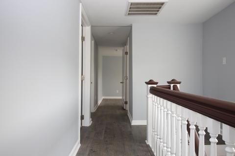528 E Main St, Bedford, VA 24523 photo 8
