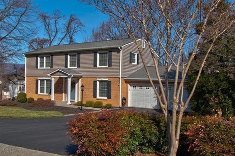 205 Eagle Dr, Salem, VA 24153 photo 2