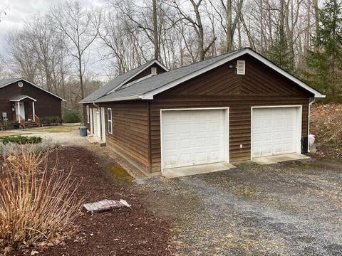 1408 Peach Dr, Covington, VA 24426 photo 29