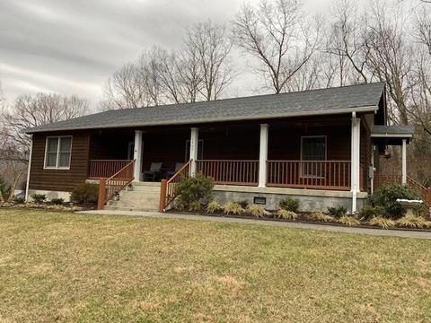 1408 Peach Dr, Covington, VA 24426 photo 1