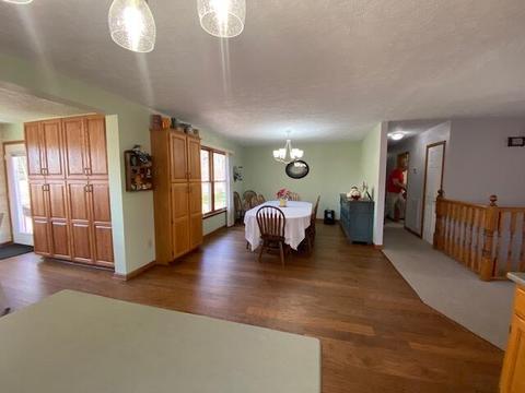 1408 Peach Dr, Covington, VA 24426 photo 6