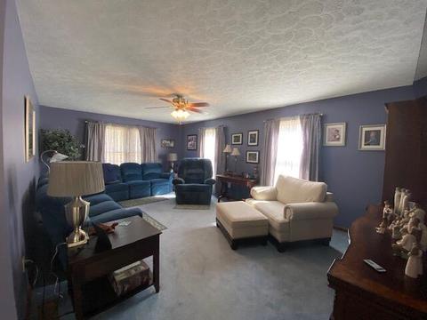 1408 Peach Dr, Covington, VA 24426 photo 3