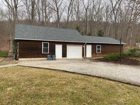 1408 Peach Dr, Covington, VA 24426 photo 2