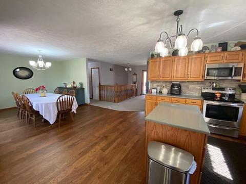 1408 Peach Dr, Covington, VA 24426 photo 8