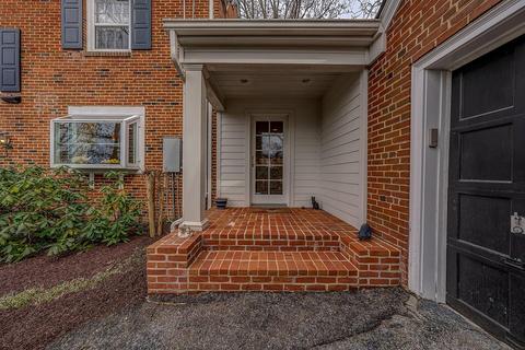 3044 Hemlock Ln SW, Roanoke, VA 24014 photo 3