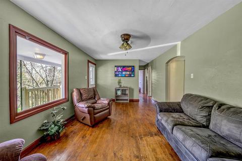 303 Branch Rd, Eagle Rock, VA 24085 photo 9
