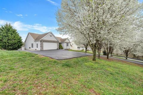 8500 Goodview Rd, Goodview, VA 24095 photo 3