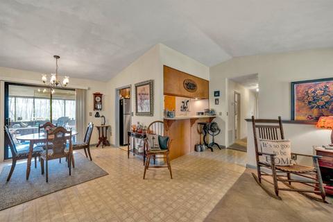 303 Sky View Rd, Goodview, VA 24095 photo 4