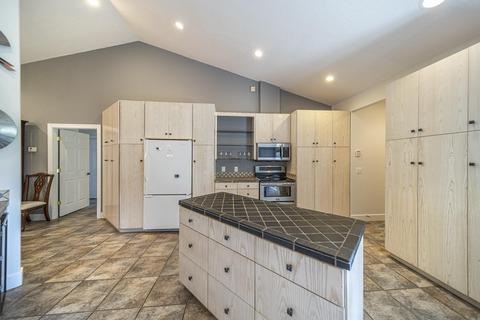 5620 Smith Mountain Rd, Penhook, VA 24137 photo 12