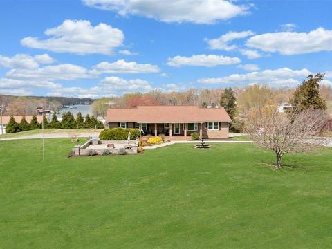 4601 Smith Mountain Rd, Penhook, VA 24137 photo 3