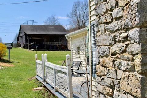 2011 Broadhead School Rd, Middlebrook, VA 24459 photo 11