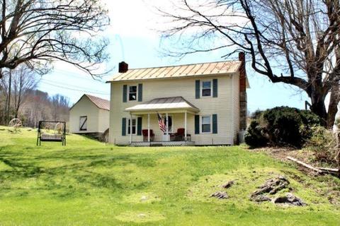2011 Broadhead School Rd, Middlebrook, VA 24459 photo 1