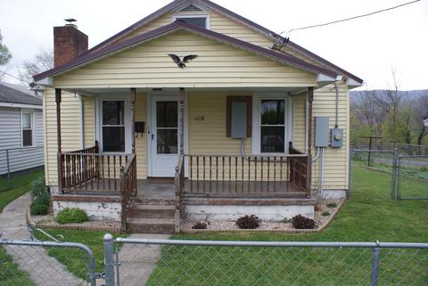 1018 N Beverly Ave, Covington, VA 24426 photo 1