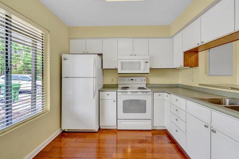 202 Harbor Ridge Dr, Goodview, VA 24095 photo 4
