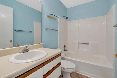 202 Harbor Ridge Dr, Goodview, VA 24095 photo 11