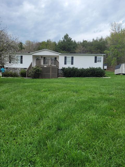 1069 Johnson Mountain Rd, Evington, VA 24550 photo 1
