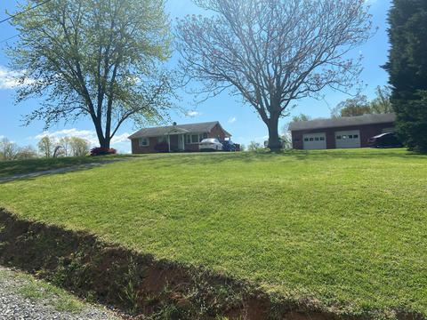 1468 Carroll Rd, Goodview, VA 24095 photo 3