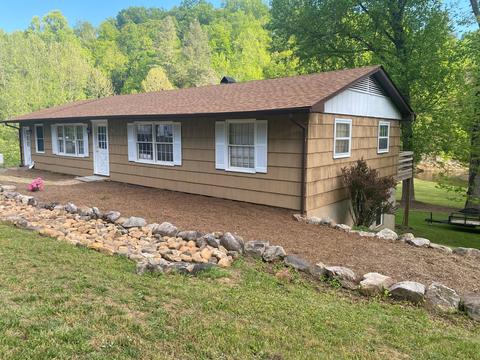 5961 Goodview Rd, Goodview, VA 24095 photo 1