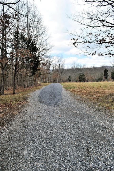 3948 Flatwoods Rd, Elliston, VA 24087 photo 5
