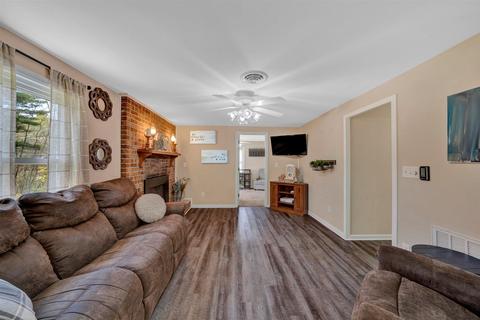 495 Agnes Ln NW, Willis, VA 24380 photo 5