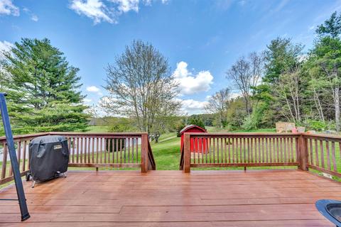495 Agnes Ln NW, Willis, VA 24380 photo 27
