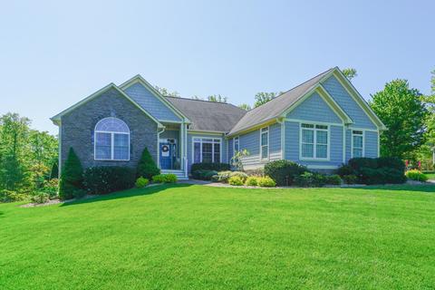 870 Windlass Rd, Moneta, VA 24121 photo 1