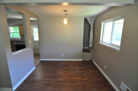1015 Estates Rd SE, Roanoke, VA 24014 photo 4