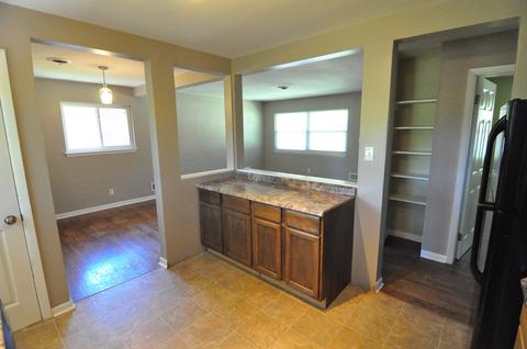 1015 Estates Rd SE, Roanoke, VA 24014 photo 6