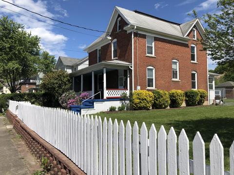 213 E Main St, Covington, VA 24426 photo 2