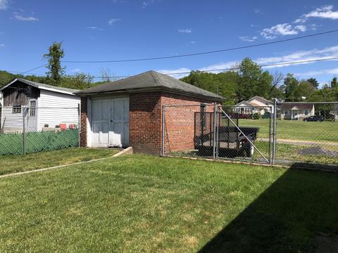 213 E Main St, Covington, VA 24426 photo 8
