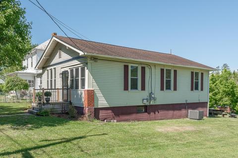 167 Boyd St, Buchanan, VA 24066 photo 3