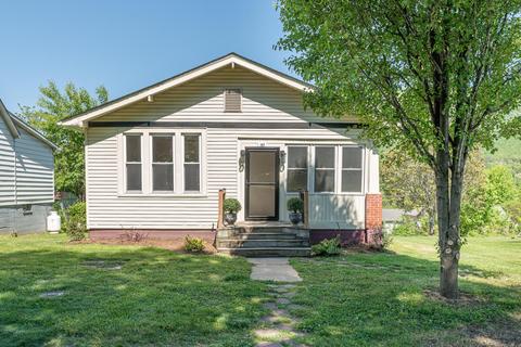 167 Boyd St, Buchanan, VA 24066 photo 2