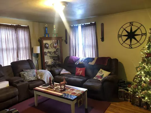 325 E Walnut St, Covington, VA 24426 photo 9