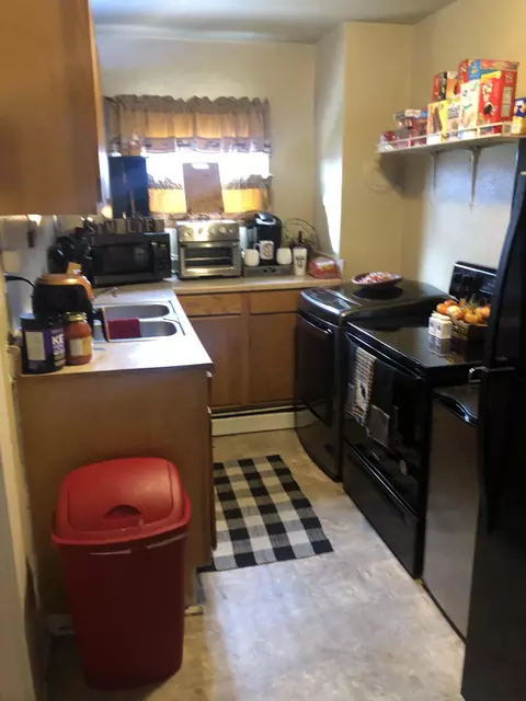 325 E Walnut St, Covington, VA 24426 photo 8