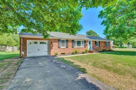 418 Highfield Rd, Salem, VA 24153 photo 2