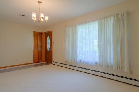 318 Vaughan Ave, Dublin, VA 24084 photo 5