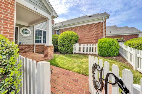 24 Villa Ln, Penhook, VA 24137 photo 3