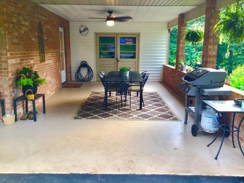 6025 Oakview Ave, Dublin, VA 24084 photo 5