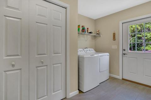 3294 Ayers Rd, Moneta, VA 24121 photo 11