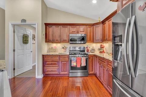 3294 Ayers Rd, Moneta, VA 24121 photo 10