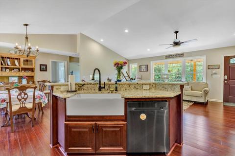 3294 Ayers Rd, Moneta, VA 24121 photo 8