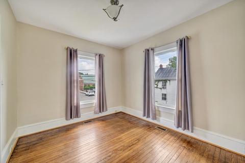 31 E Murray St, Fincastle, VA 24090 photo 9