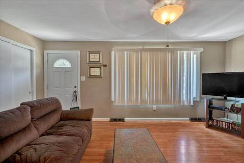 714 Estates Rd SE, Roanoke, VA 24014 photo 5