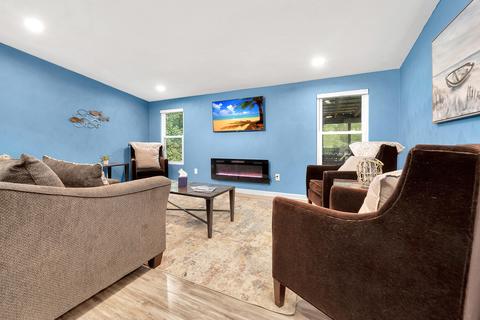 109 Bluewater Ct, Goodview, VA 24095 photo 8