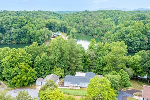 109 Bluewater Ct, Goodview, VA 24095 photo 2